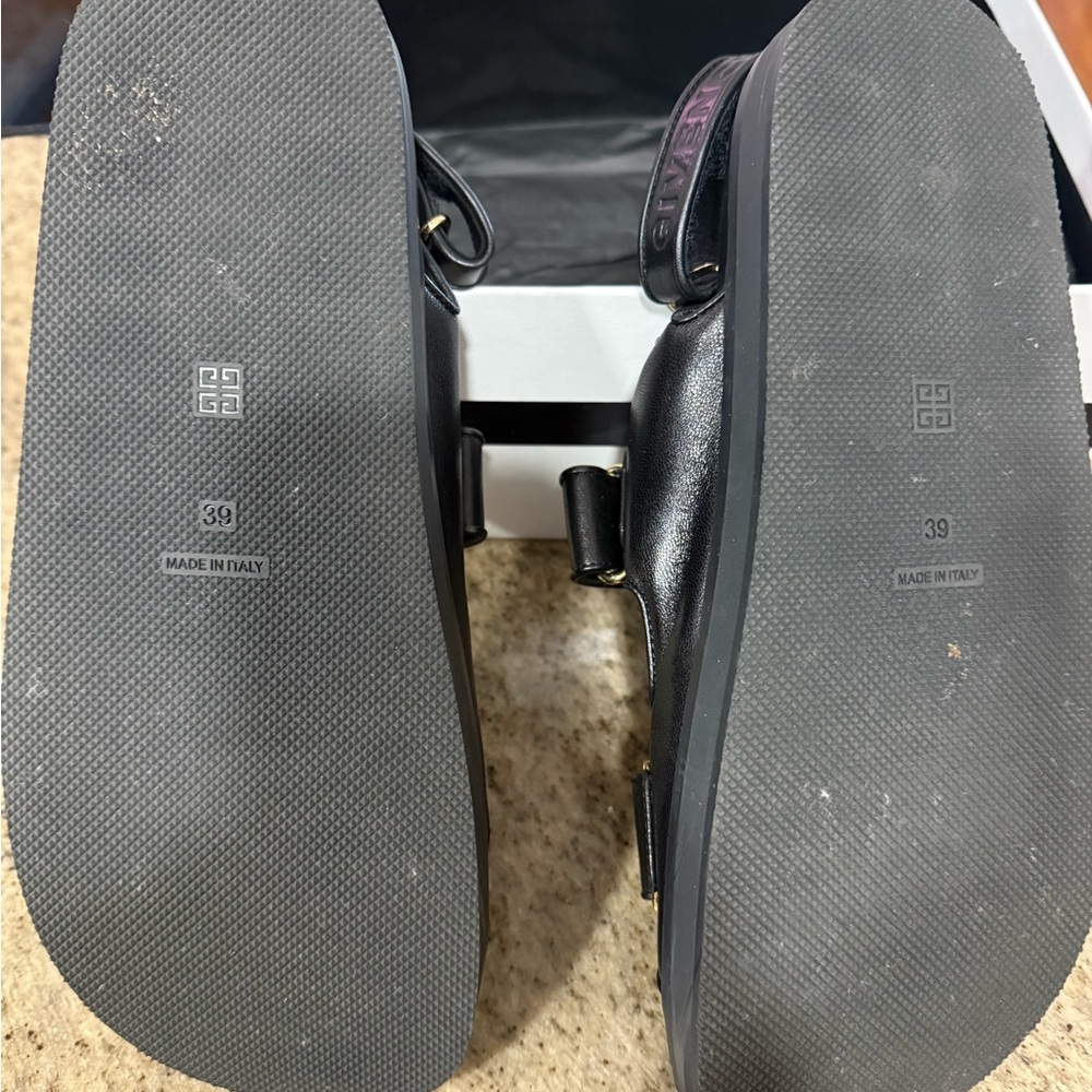 Givenchy Women’s Black Sandals - Picture 6 of 8
